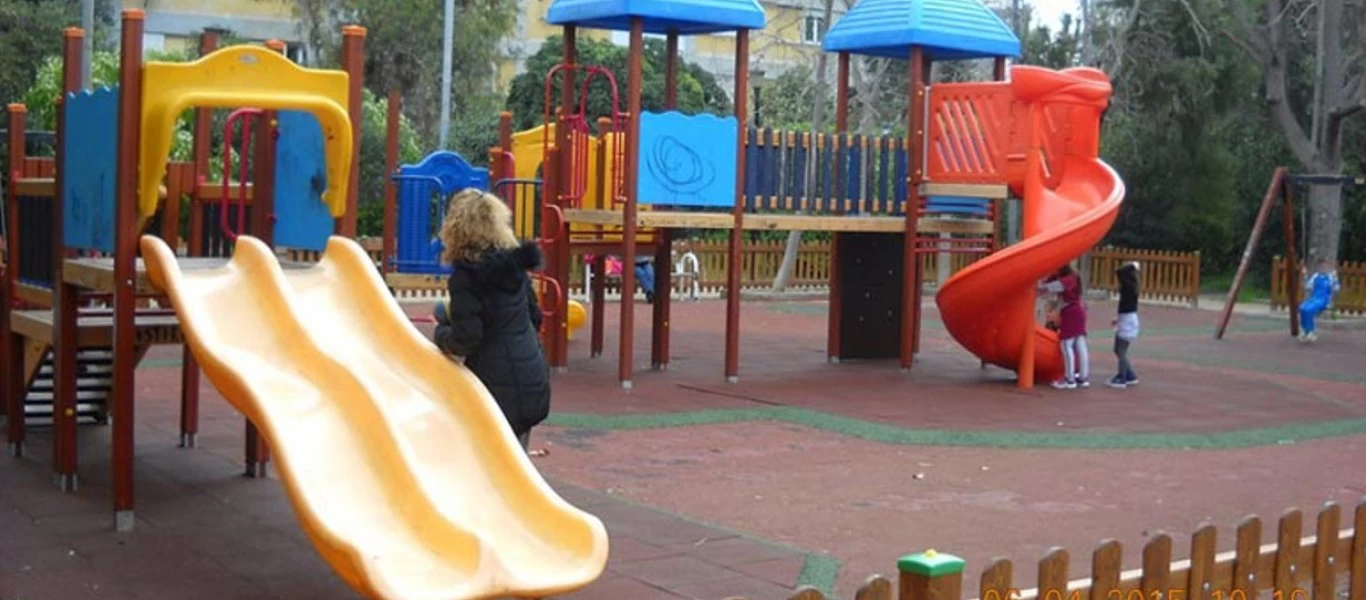 Κορωνοϊός: «Λουκέτο» σε όλες τις παιδικές χαρές και στον ζωολογικό κήπο στη Θεσσαλονίκη